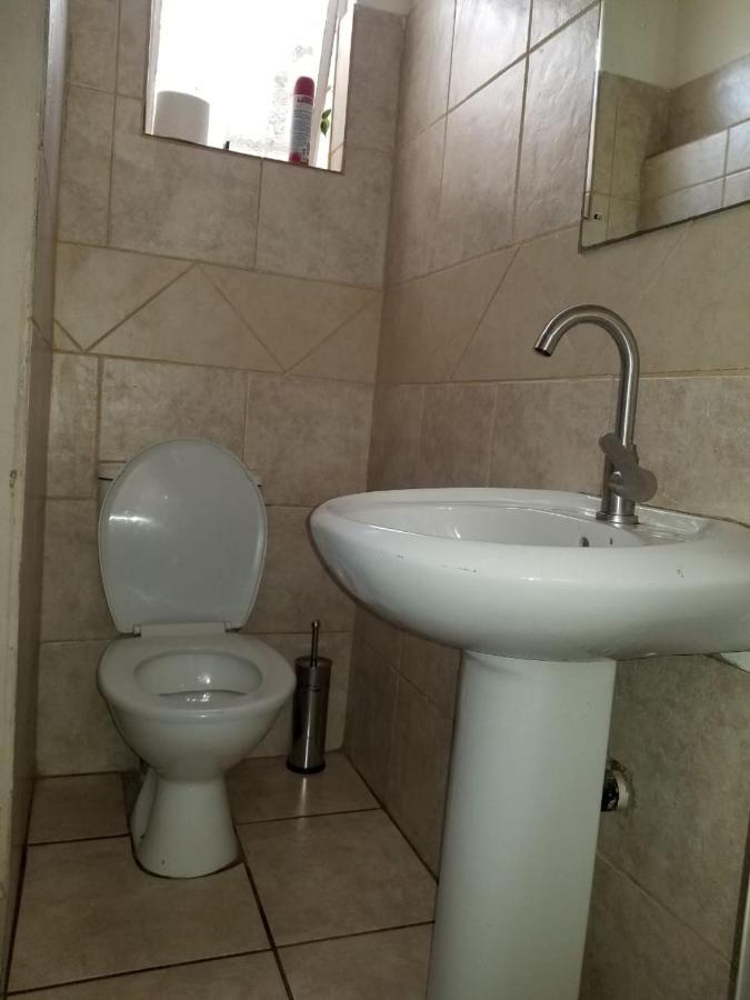 Pinto City Motel Kempton Park Kültér fotó